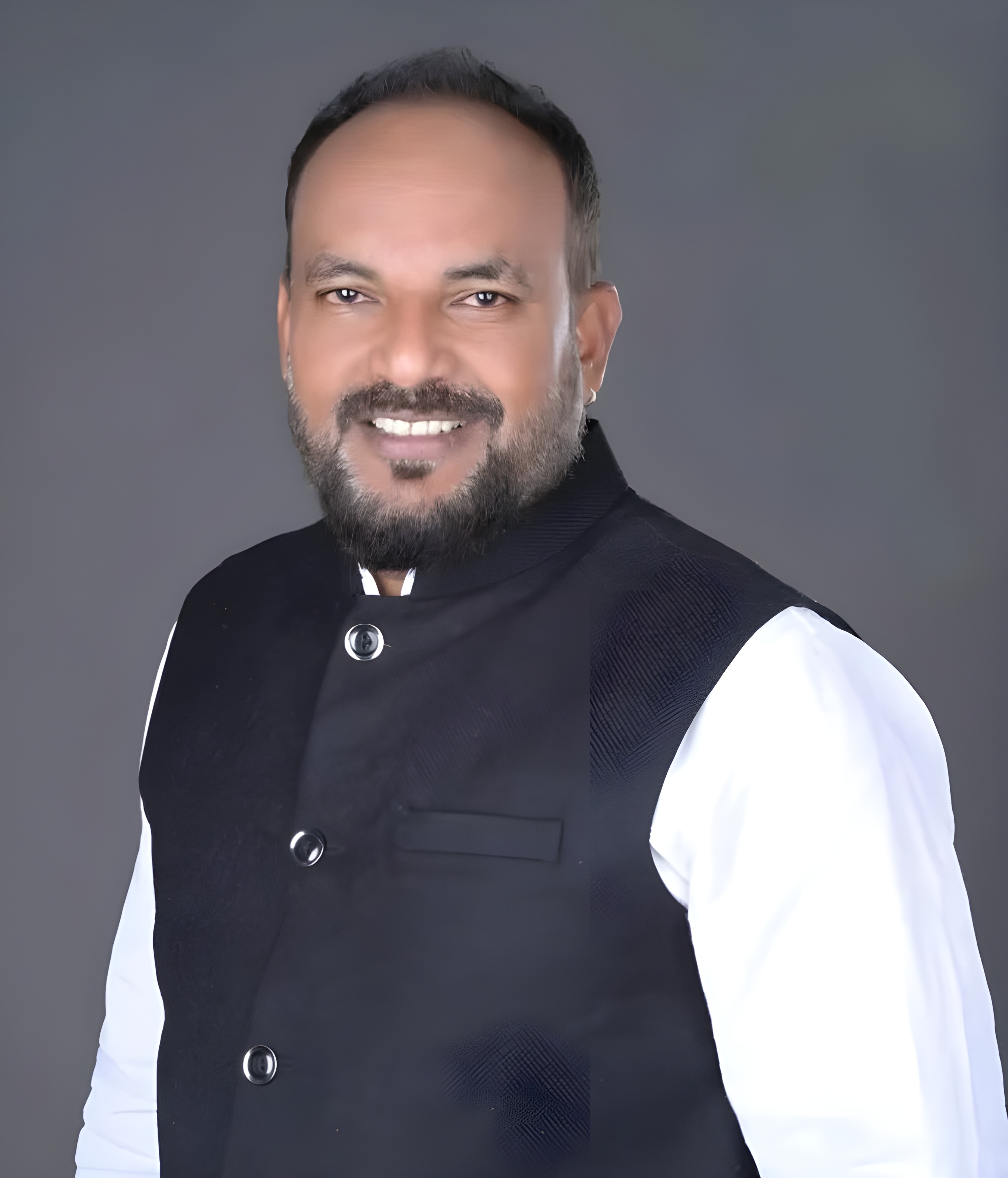 Fonder Picture Group photo of the founders of Bindiya Group, showcasing a diverse team of individuals standing together with smiles, exuding a sense of unity and collaboration. The background features a professional setting, emphasizing their commitment to teamwork and shared excellence.